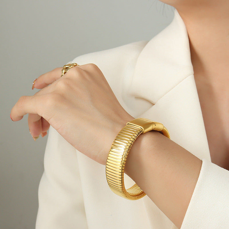 Golden Orb Bracelet