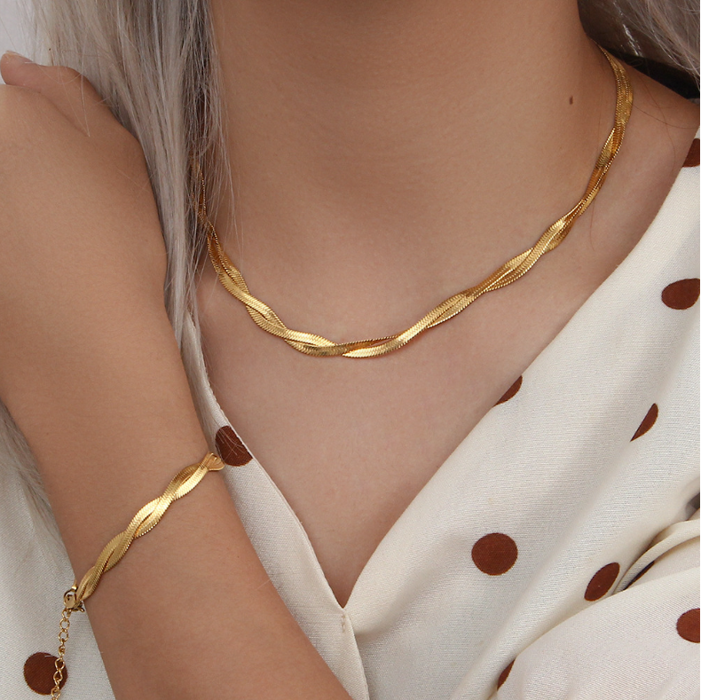Twist Chain Bracelet