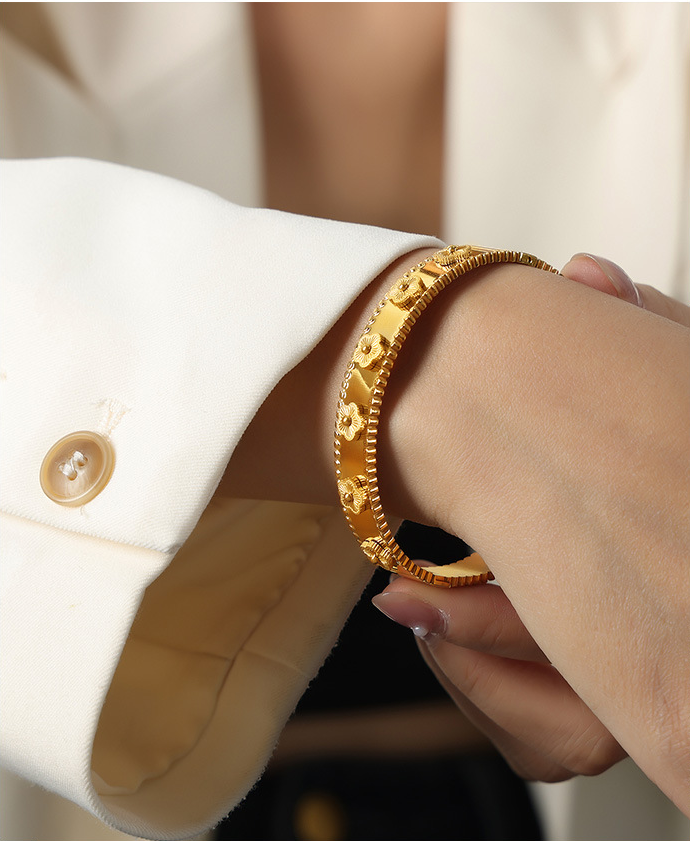 Flower Stone Bracelet