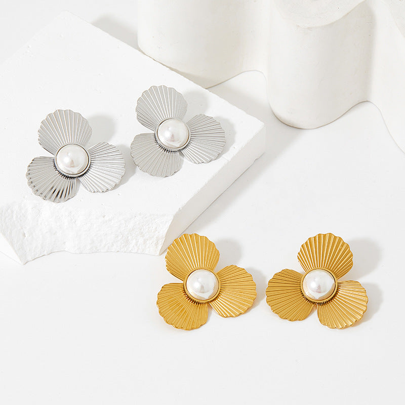 Lily Earrings